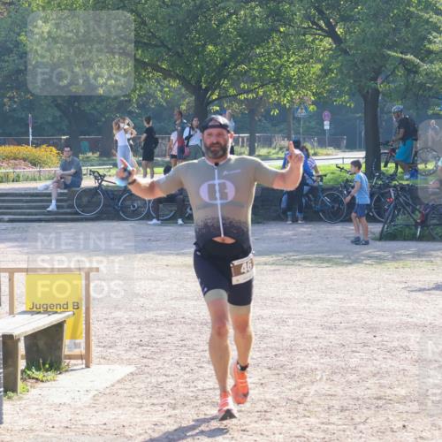 08.09.2024 - Stadtparktriathlon Luisa Fischer http://msf.ph/oto/7032787 08.09.2024 09:55:50 Ziel 46 meine-sportfotos.de