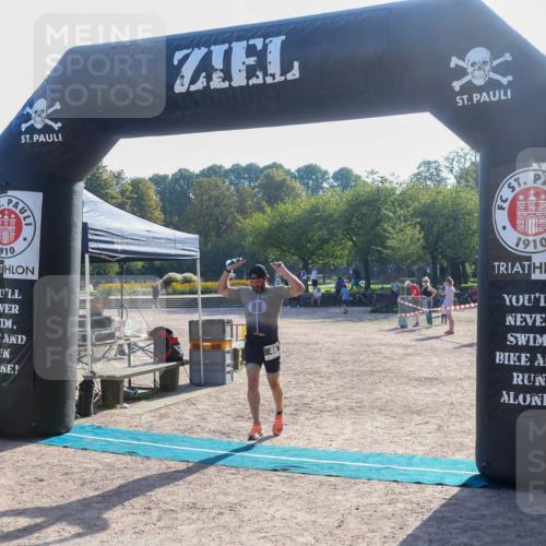 08.09.2024 - Stadtparktriathlon Luisa Fischer http://msf.ph/oto/7032796 08.09.2024 09:55:51 Ziel 46 meine-sportfotos.de