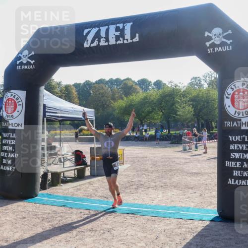 08.09.2024 - Stadtparktriathlon Luisa Fischer http://msf.ph/oto/7032798 08.09.2024 09:55:51 Ziel 46 meine-sportfotos.de