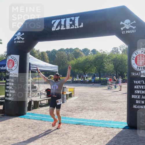 08.09.2024 - Stadtparktriathlon Luisa Fischer http://msf.ph/oto/7032800 08.09.2024 09:55:52 Ziel 46 meine-sportfotos.de