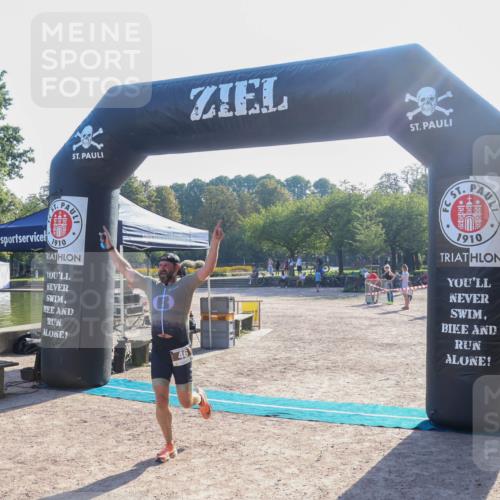 08.09.2024 - Stadtparktriathlon Luisa Fischer http://msf.ph/oto/7032803 08.09.2024 09:55:52 Ziel 46 meine-sportfotos.de