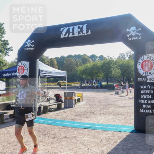08.09.2024 - Stadtparktriathlon Luisa Fischer http://msf.ph/oto/7032806 08.09.2024 09:55:52 Ziel 46 meine-sportfotos.de