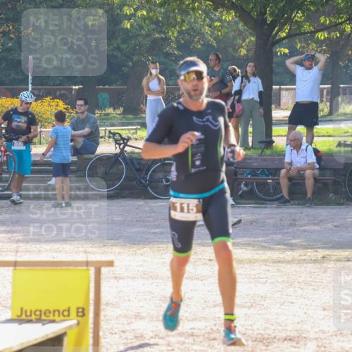 08.09.2024 - Stadtparktriathlon Luisa Fischer http://msf.ph/oto/7032811 08.09.2024 09:56:01 Ziel 115 meine-sportfotos.de