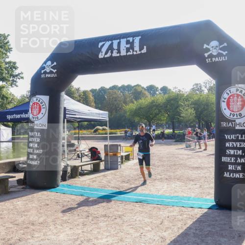 08.09.2024 - Stadtparktriathlon Luisa Fischer http://msf.ph/oto/7032824 08.09.2024 09:56:03 Ziel 115 meine-sportfotos.de