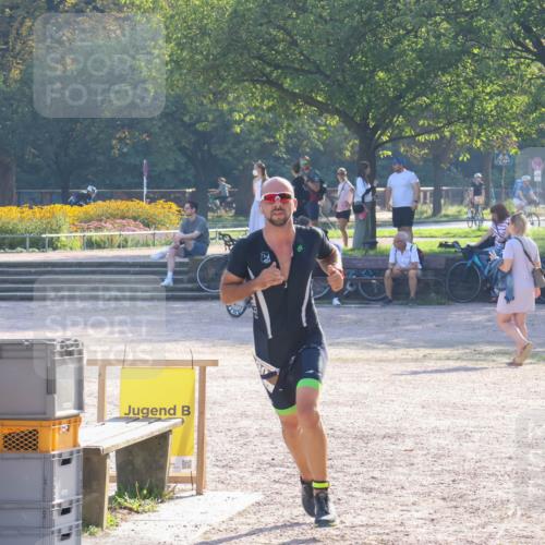 08.09.2024 - Stadtparktriathlon Luisa Fischer http://msf.ph/oto/7032847 08.09.2024 09:56:13 Ziel 90 meine-sportfotos.de