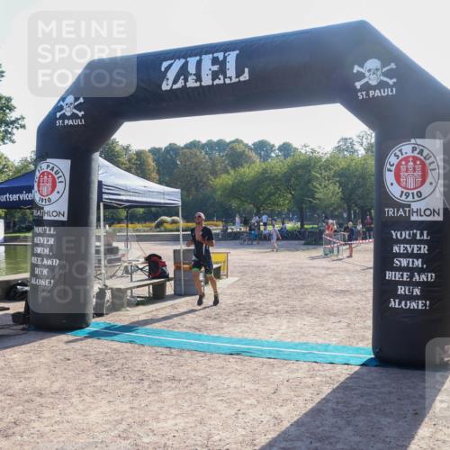 08.09.2024 - Stadtparktriathlon Luisa Fischer http://msf.ph/oto/7032851 08.09.2024 09:56:14 Ziel 90 meine-sportfotos.de