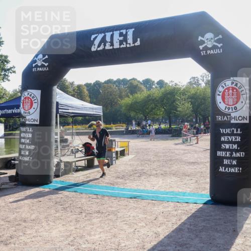 08.09.2024 - Stadtparktriathlon Luisa Fischer http://msf.ph/oto/7032853 08.09.2024 09:56:14 Ziel 90 meine-sportfotos.de
