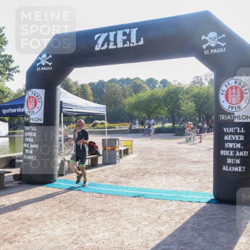 08.09.2024 - Stadtparktriathlon Luisa Fischer http://msf.ph/oto/7032856 08.09.2024 09:56:15 Ziel 90 meine-sportfotos.de