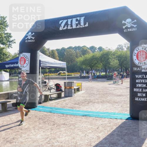 08.09.2024 - Stadtparktriathlon Luisa Fischer http://msf.ph/oto/7032860 08.09.2024 09:56:15 Ziel 90 meine-sportfotos.de