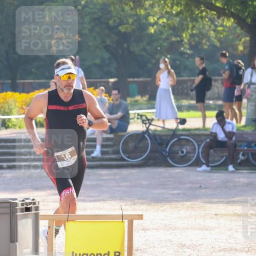 08.09.2024 - Stadtparktriathlon Luisa Fischer http://msf.ph/oto/7032862 08.09.2024 09:56:28 Ziel 16 meine-sportfotos.de