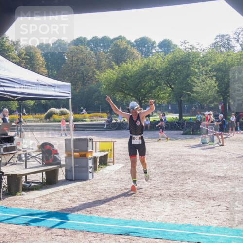 08.09.2024 - Stadtparktriathlon Luisa Fischer http://msf.ph/oto/7032897 08.09.2024 09:56:42 Ziel 98, 123 meine-sportfotos.de