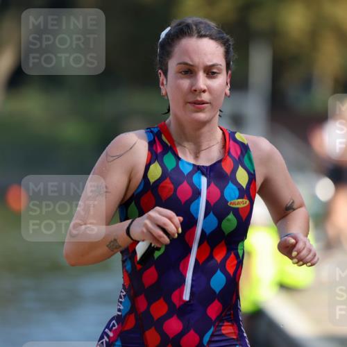 08.09.2024 - Stadtparktriathlon Michael Strokosch http://msf.ph/oto/7032923 08.09.2024 11:17:43 Schwimmen 582, 597 meine-sportfotos.de