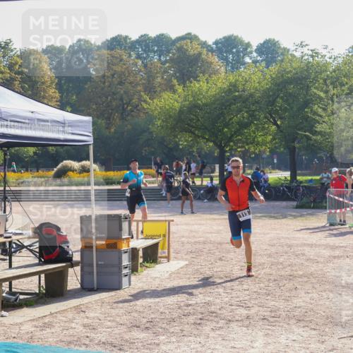08.09.2024 - Stadtparktriathlon Luisa Fischer http://msf.ph/oto/7032930 08.09.2024 09:57:42 Ziel 113, 127 meine-sportfotos.de
