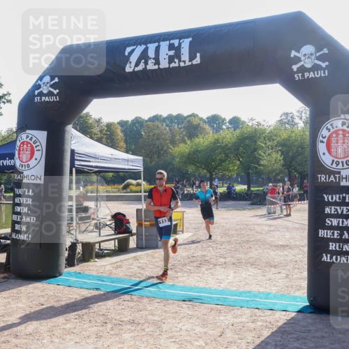 08.09.2024 - Stadtparktriathlon Luisa Fischer http://msf.ph/oto/7032936 08.09.2024 09:57:43 Ziel 113, 127 meine-sportfotos.de