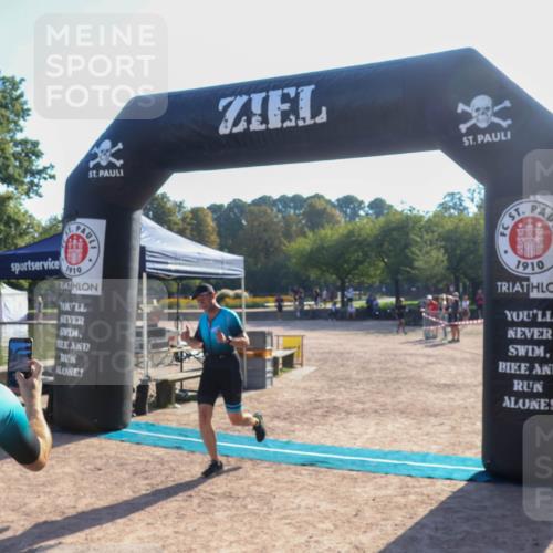 08.09.2024 - Stadtparktriathlon Luisa Fischer http://msf.ph/oto/7032949 08.09.2024 09:57:46 Ziel 113, 127 meine-sportfotos.de