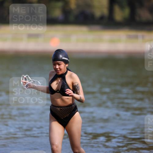 08.09.2024 - Stadtparktriathlon Michael Strokosch http://msf.ph/oto/7032955 08.09.2024 11:22:05 Schwimmen  meine-sportfotos.de