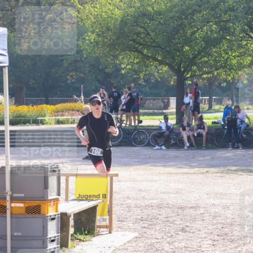 08.09.2024 - Stadtparktriathlon Luisa Fischer http://msf.ph/oto/7032962 08.09.2024 09:58:53 Ziel 108 meine-sportfotos.de