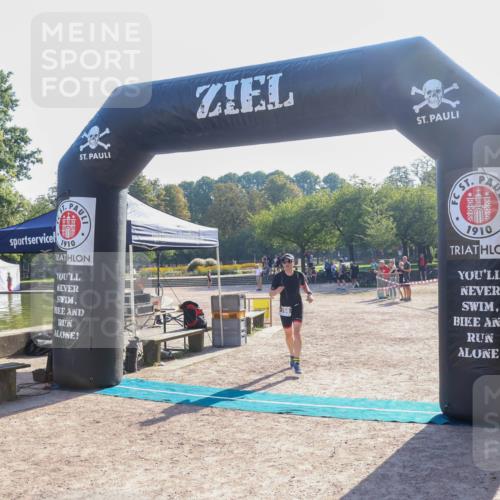 08.09.2024 - Stadtparktriathlon Luisa Fischer http://msf.ph/oto/7032965 08.09.2024 09:58:56 Ziel 108 meine-sportfotos.de