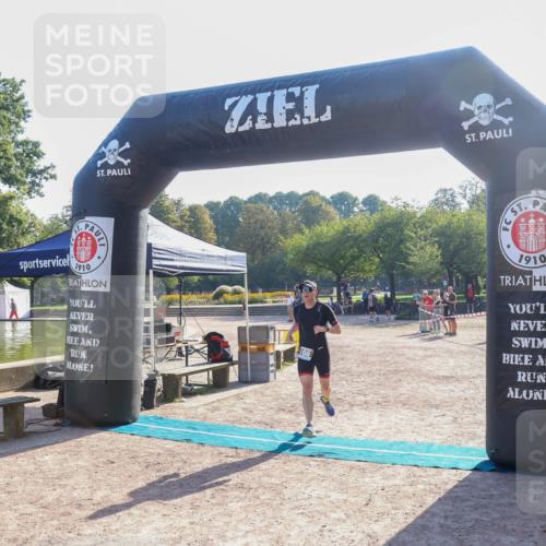 08.09.2024 - Stadtparktriathlon Luisa Fischer http://msf.ph/oto/7032967 08.09.2024 09:58:56 Ziel 108 meine-sportfotos.de