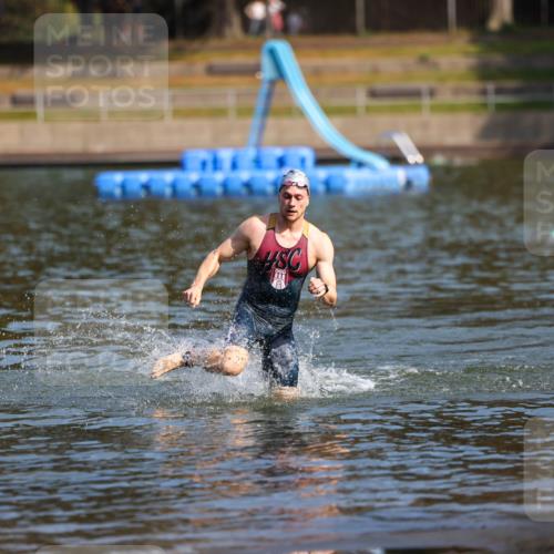 08.09.2024 - Stadtparktriathlon Michael Strokosch http://msf.ph/oto/7032986 08.09.2024 11:28:45 Schwimmen 697 meine-sportfotos.de