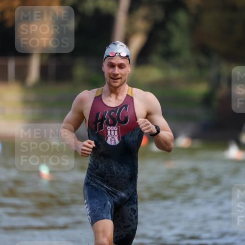 08.09.2024 - Stadtparktriathlon Michael Strokosch http://msf.ph/oto/7033005 08.09.2024 11:28:49 Schwimmen 697 meine-sportfotos.de