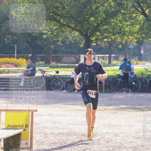 08.09.2024 - Stadtparktriathlon Luisa Fischer http://msf.ph/oto/7033011 08.09.2024 10:00:39 Ziel 117 meine-sportfotos.de