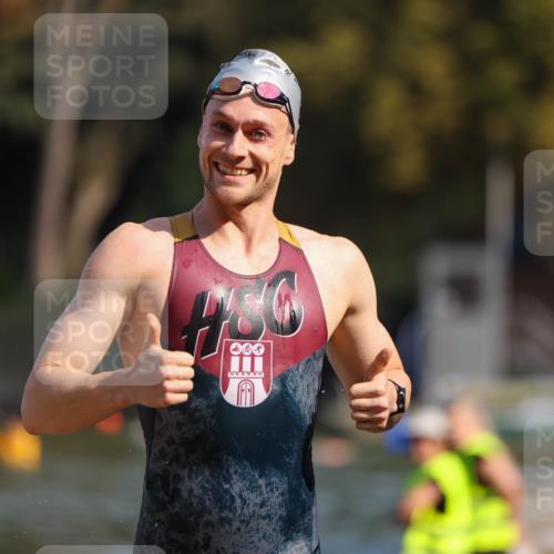 08.09.2024 - Stadtparktriathlon Michael Strokosch http://msf.ph/oto/7033014 08.09.2024 11:28:50 Schwimmen 697 meine-sportfotos.de