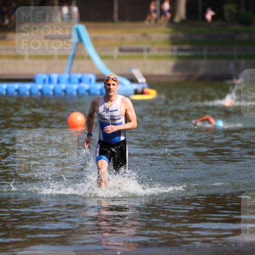 08.09.2024 - Stadtparktriathlon Michael Strokosch http://msf.ph/oto/7033024 08.09.2024 11:29:42 Schwimmen 671 meine-sportfotos.de