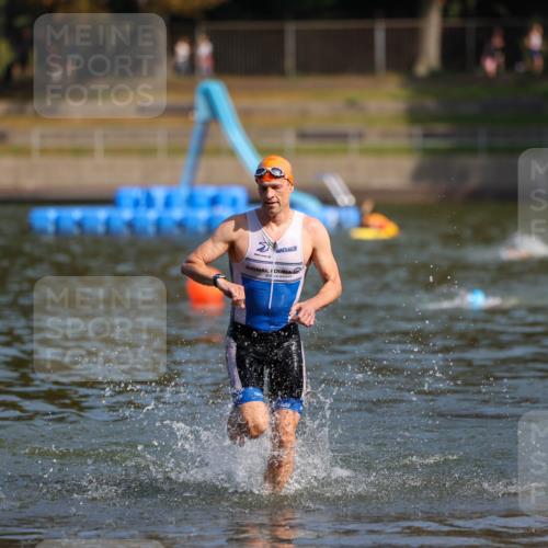 08.09.2024 - Stadtparktriathlon Michael Strokosch http://msf.ph/oto/7033028 08.09.2024 11:29:44 Schwimmen 671 meine-sportfotos.de