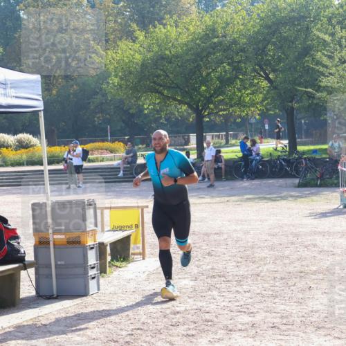 08.09.2024 - Stadtparktriathlon Luisa Fischer http://msf.ph/oto/7033060 08.09.2024 10:01:44 Ziel 125 meine-sportfotos.de