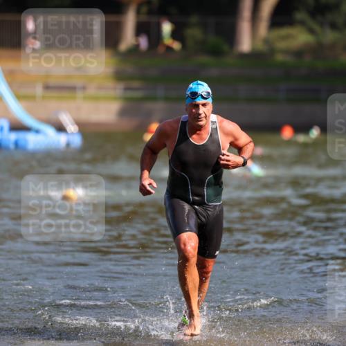 08.09.2024 - Stadtparktriathlon Michael Strokosch http://msf.ph/oto/7033064 08.09.2024 11:30:07 Schwimmen 721 meine-sportfotos.de
