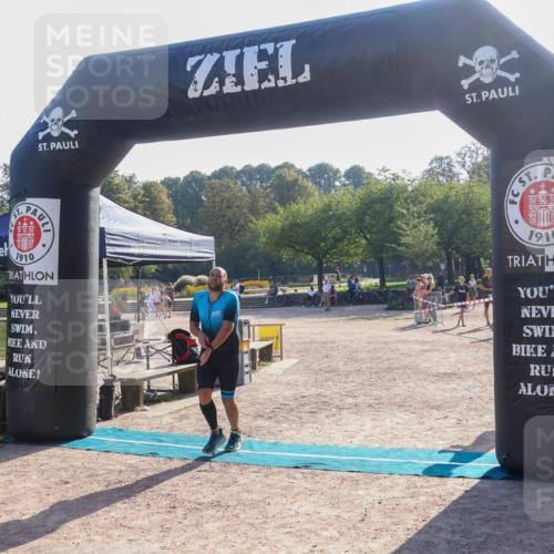 08.09.2024 - Stadtparktriathlon Luisa Fischer http://msf.ph/oto/7033065 08.09.2024 10:01:45 Ziel 125 meine-sportfotos.de