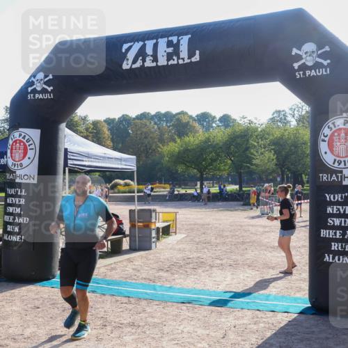 08.09.2024 - Stadtparktriathlon Luisa Fischer http://msf.ph/oto/7033067 08.09.2024 10:01:46 Ziel 125 meine-sportfotos.de