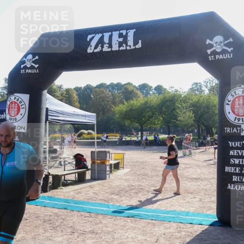 08.09.2024 - Stadtparktriathlon Luisa Fischer http://msf.ph/oto/7033069 08.09.2024 10:01:47 Ziel 125 meine-sportfotos.de