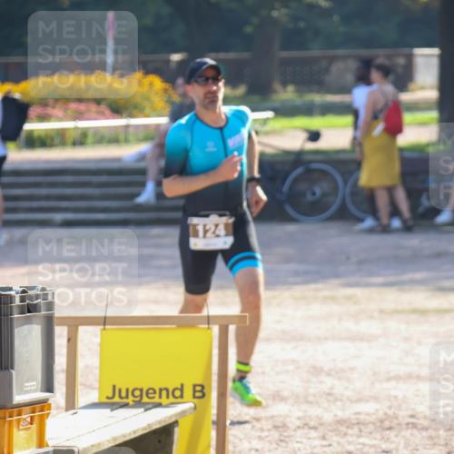 08.09.2024 - Stadtparktriathlon Luisa Fischer http://msf.ph/oto/7033071 08.09.2024 10:01:58 Ziel 124 meine-sportfotos.de