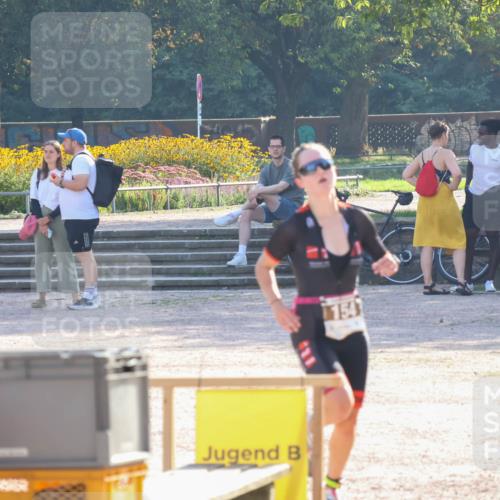 08.09.2024 - Stadtparktriathlon Luisa Fischer http://msf.ph/oto/7033089 08.09.2024 10:02:07 Ziel 124, 154 meine-sportfotos.de