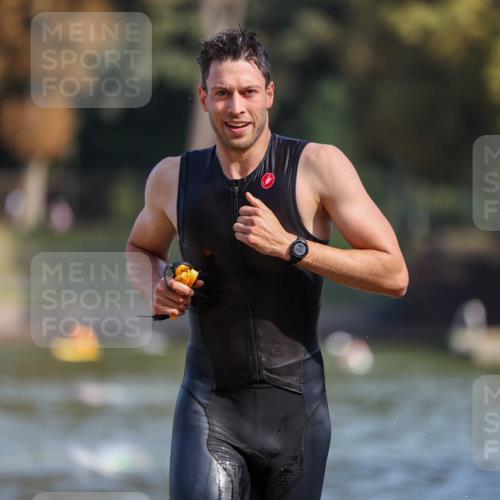 08.09.2024 - Stadtparktriathlon Michael Strokosch http://msf.ph/oto/7033094 08.09.2024 11:30:30 Schwimmen 675 meine-sportfotos.de