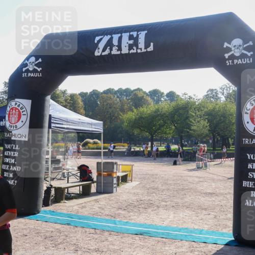 08.09.2024 - Stadtparktriathlon Luisa Fischer http://msf.ph/oto/7033099 08.09.2024 10:02:11 Ziel 154 meine-sportfotos.de