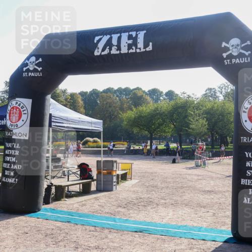 08.09.2024 - Stadtparktriathlon Luisa Fischer http://msf.ph/oto/7033100 08.09.2024 10:02:11 Ziel 154 meine-sportfotos.de