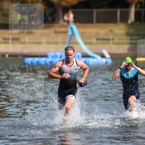 08.09.2024 - Stadtparktriathlon Michael Strokosch http://msf.ph/oto/7033105 08.09.2024 11:30:41 Schwimmen 722, 732 meine-sportfotos.de