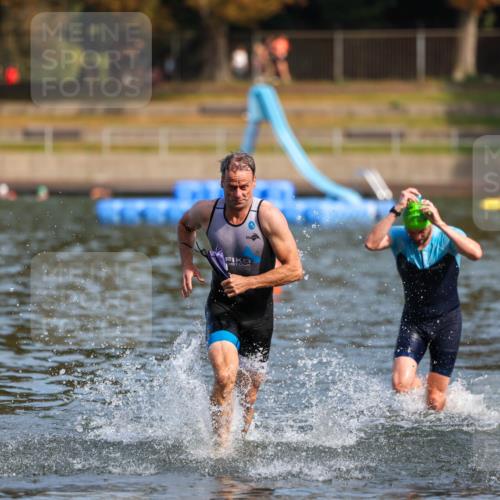 08.09.2024 - Stadtparktriathlon Michael Strokosch http://msf.ph/oto/7033107 08.09.2024 11:30:42 Schwimmen 722, 732 meine-sportfotos.de
