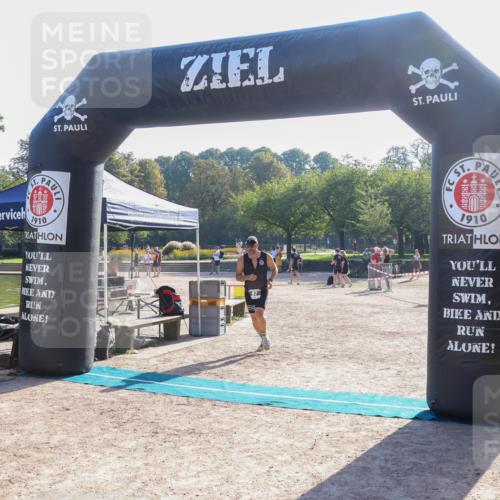 08.09.2024 - Stadtparktriathlon Luisa Fischer http://msf.ph/oto/7033108 08.09.2024 10:02:41 Ziel 97 meine-sportfotos.de