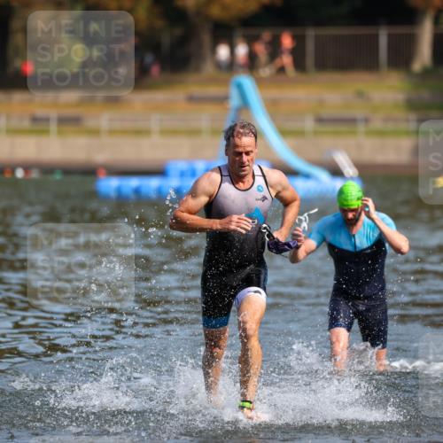 08.09.2024 - Stadtparktriathlon Michael Strokosch http://msf.ph/oto/7033109 08.09.2024 11:30:42 Schwimmen 722, 732 meine-sportfotos.de