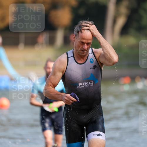 08.09.2024 - Stadtparktriathlon Michael Strokosch http://msf.ph/oto/7033121 08.09.2024 11:30:45 Schwimmen 722, 732 meine-sportfotos.de