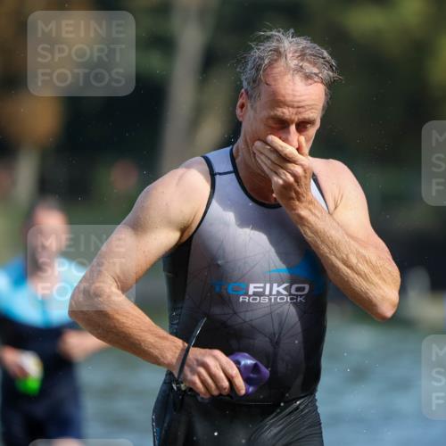 08.09.2024 - Stadtparktriathlon Michael Strokosch http://msf.ph/oto/7033125 08.09.2024 11:30:46 Schwimmen 722, 732 meine-sportfotos.de