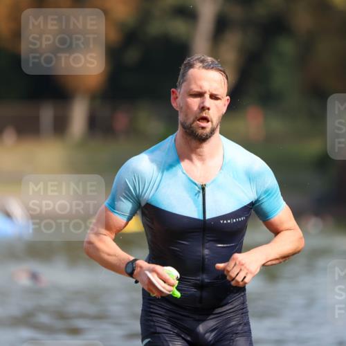 08.09.2024 - Stadtparktriathlon Michael Strokosch http://msf.ph/oto/7033132 08.09.2024 11:30:48 Schwimmen 722 meine-sportfotos.de