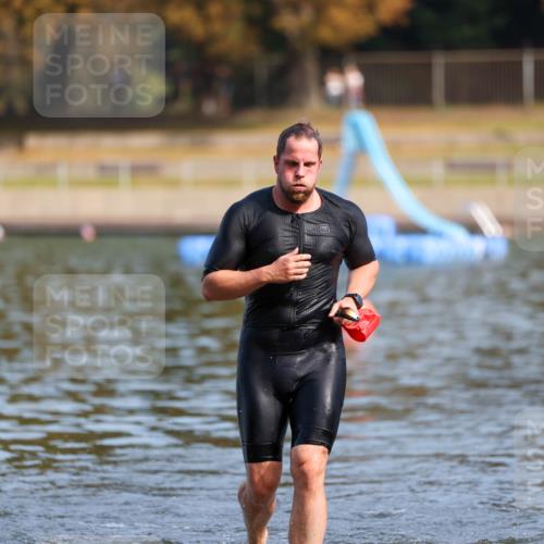 08.09.2024 - Stadtparktriathlon Michael Strokosch http://msf.ph/oto/7033153 08.09.2024 11:31:16 Schwimmen 739 meine-sportfotos.de