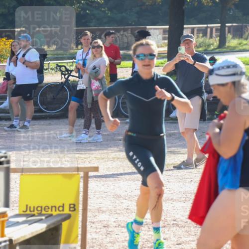 08.09.2024 - Stadtparktriathlon Luisa Fischer http://msf.ph/oto/7033159 08.09.2024 10:05:08 Ziel 131 meine-sportfotos.de