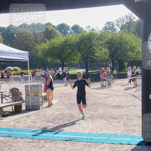 08.09.2024 - Stadtparktriathlon Luisa Fischer http://msf.ph/oto/7033161 08.09.2024 10:05:10 Ziel 131 meine-sportfotos.de