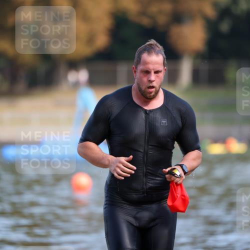 08.09.2024 - Stadtparktriathlon Michael Strokosch http://msf.ph/oto/7033162 08.09.2024 11:31:18 Schwimmen 739 meine-sportfotos.de